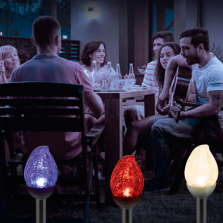 Solarna baštenska lampa sa staklenom glavom slika 3