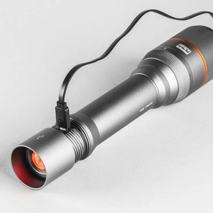 Punjiva LED baterijska lampa NEBO DAVINCI 3500 slika 3