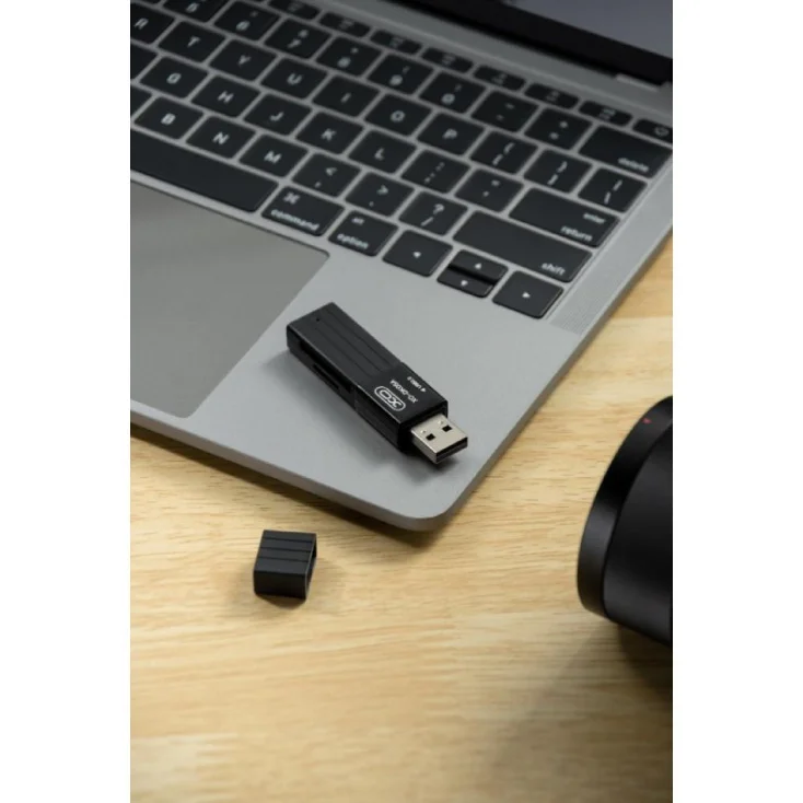 USB2.0 čitač kartica slika 2