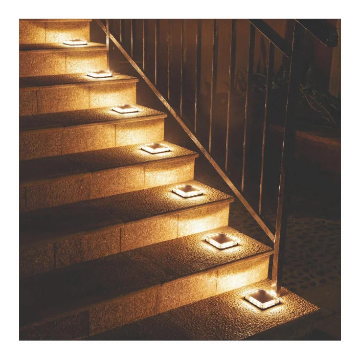 Podna solarna LED lampa za dvorište slika 4